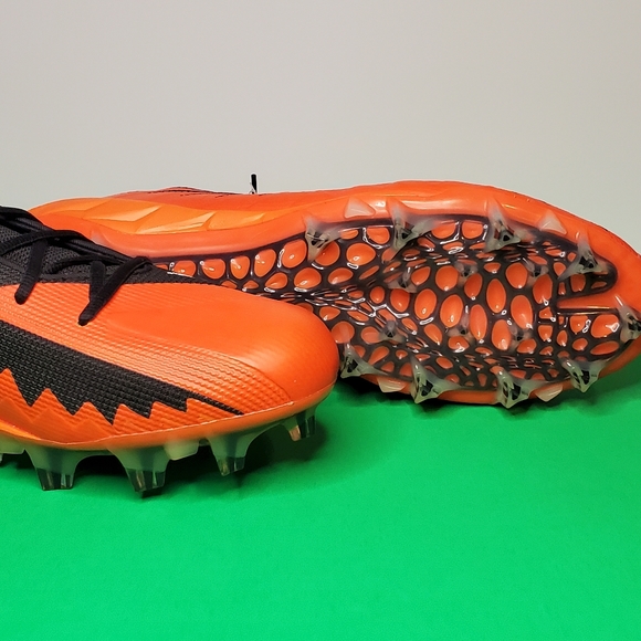 NIKE Size 17 Alpha Menace Pro Mid Mens Football Cleats - Picture 7 of 8